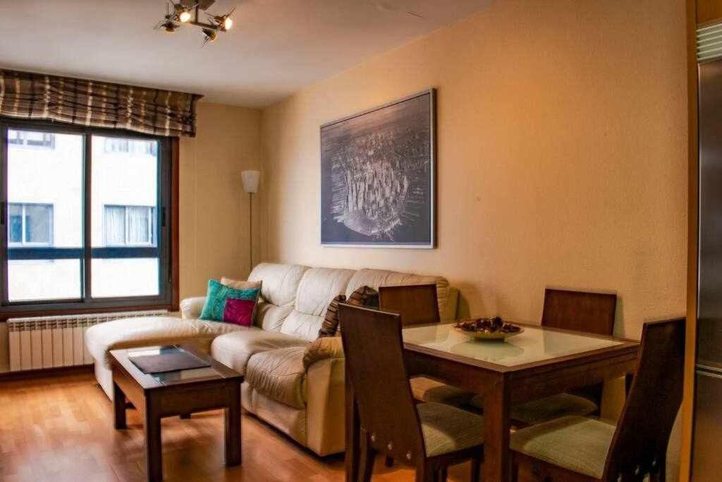 Apartamento Vigo Calle Aragon Apartment ภายนอก รูปภาพ